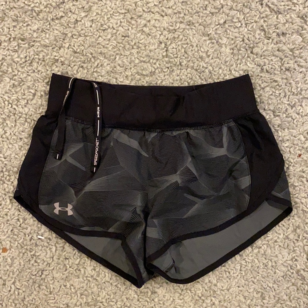 Under armor running shorts loose fit for a run yoga or lounge! So Comfortable!